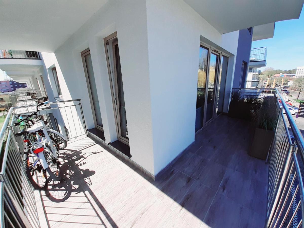 Apartament Apartament Kapitański Mostek 17A z widokiem na port i latarnię morską oraz garażem Kołobrzeg Zewnętrze zdjęcie
